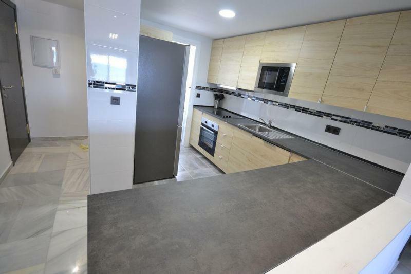 Apartamento Arena Beach Estepona Eksteriør bilde